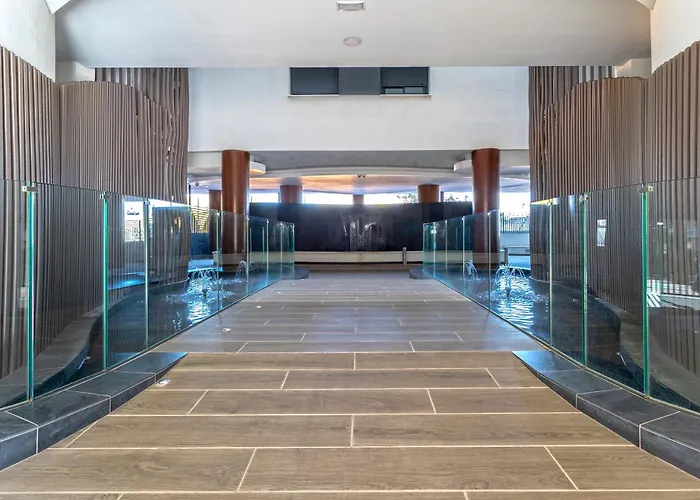 Genteel Infinity * Estepona